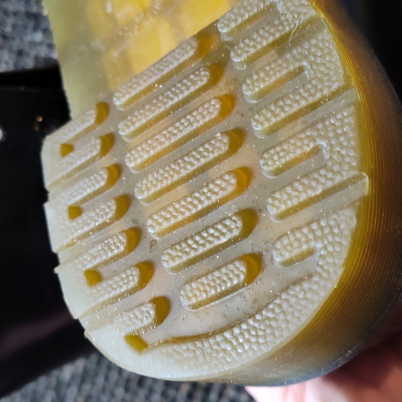 Dr Martens 1460 Smooth Leather Lace Up Boot - Picture 3 of 7